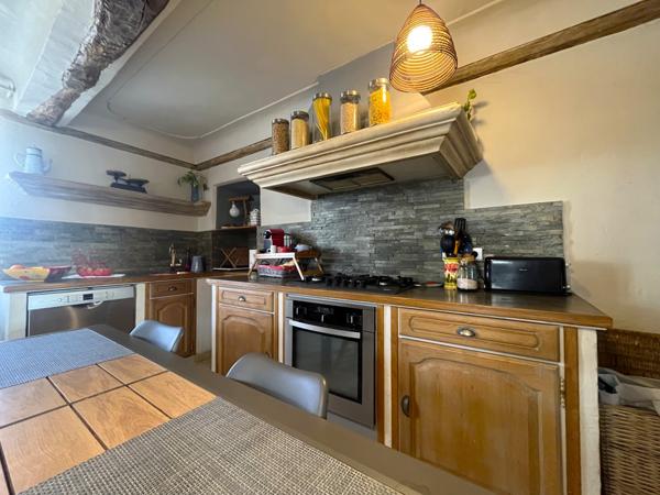 La Colle-sur-Loup (06480) MAISON AVEC TERRAIN ET STATIONNEMENTS PROCHE VILLAGE