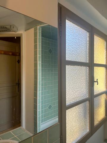 La Colle-sur-Loup (06480) MAISON AVEC TERRAIN ET STATIONNEMENTS PROCHE VILLAGE