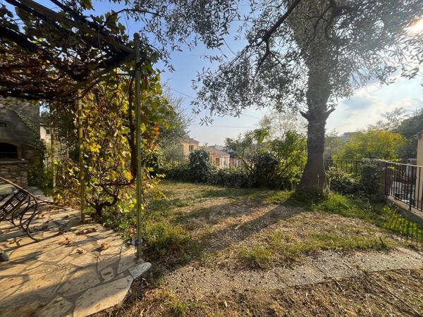 La Colle-sur-Loup (06480) MAISON AVEC TERRAIN ET STATIONNEMENTS PROCHE VILLAGE