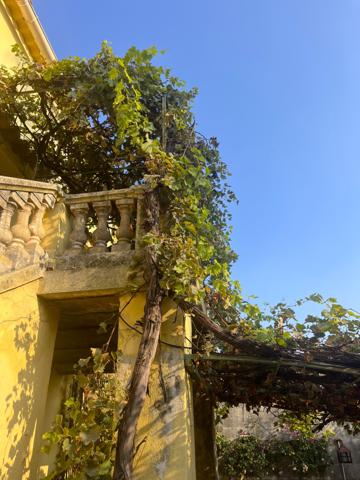 La Colle-sur-Loup (06480) MAISON AVEC TERRAIN ET STATIONNEMENTS PROCHE VILLAGE
