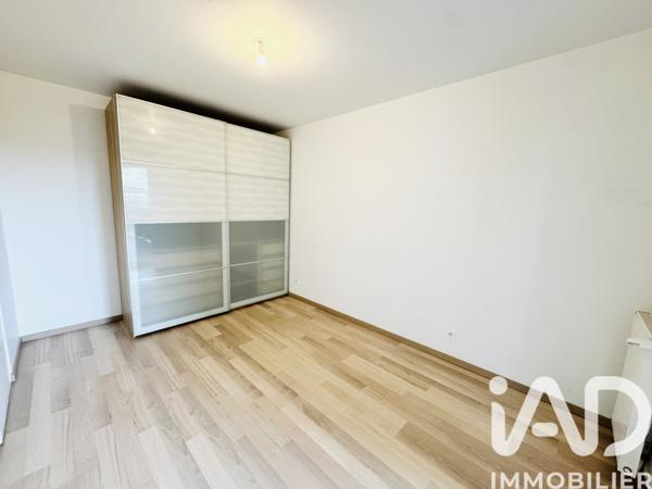 Location appartement 3 pièces 61 m² Massy
