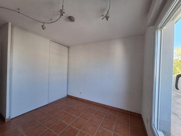Appartement Avignon 3 pièce(s) 51.65 m2 balcon proche remparts aucun travaux à prévoir