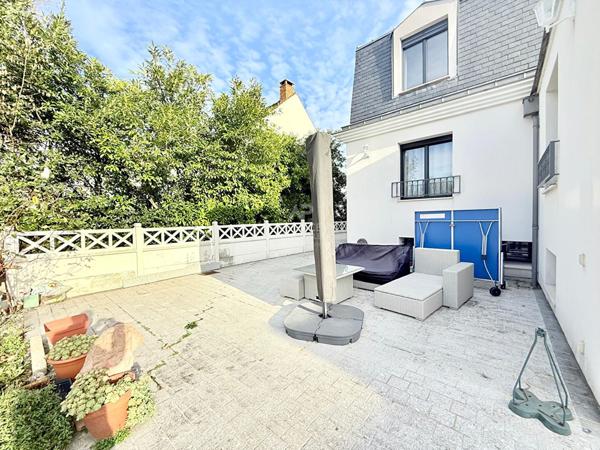 Maison Houilles 8 pièce(s) 138 m2 750 000 € ** - Référence 7604