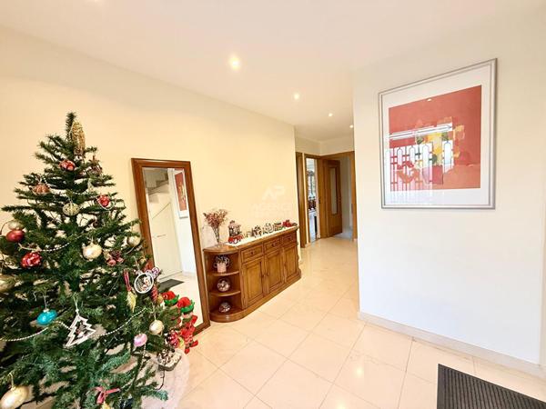 Maison Houilles 8 pièce(s) 138 m2 750 000 € ** - Référence 7604