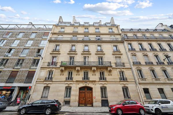 Appartement T3 - PARIS 8 - 2025 - T4