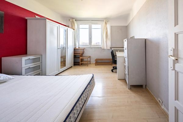 Appartement à vendre 5 pièces DIJON (21) de 95 m² avec grand balcon, cave et garage