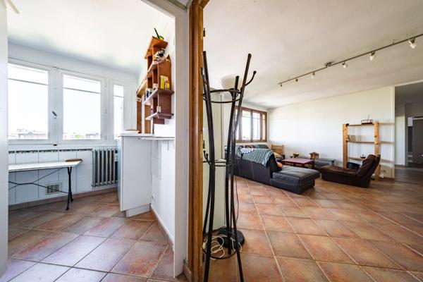 Appartement à vendre 5 pièces DIJON (21) de 95 m² avec grand balcon, cave et garage