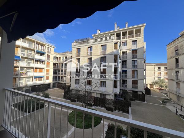 APPARTEMENT VIAGER 1 TETE AVIGNON INTRA MUROS