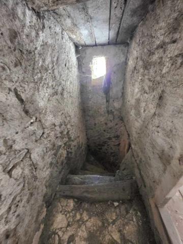 Lettret (05130) A 5 minutes de Tallard, pour investisseur ou première acquisition , maison de village à rénover hors d'eau, h