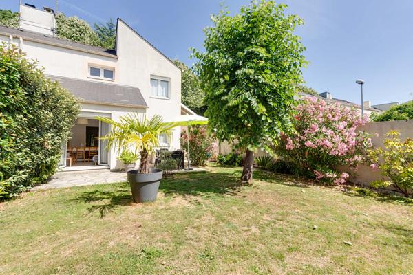 Maison Nantes 9 pièce(s) 206 m2