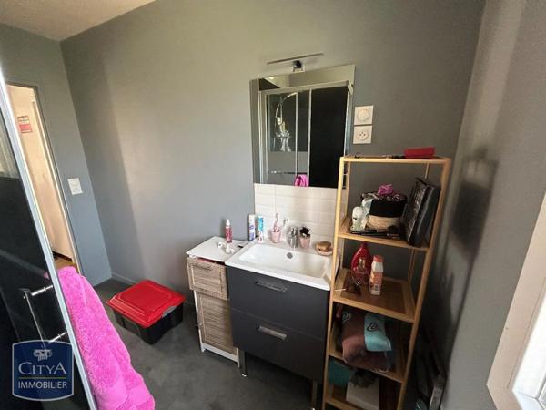 Appartement à louer 2 pièces 55.94m²