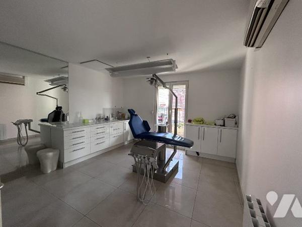 immeuble de bureau sur axe avec belle visibilité