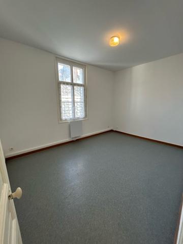 A louer lumineux T3 de 73m2