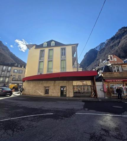 Vente Local commercial 9 pièces 355 m2 à Cauterets