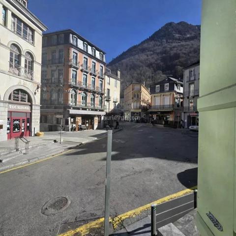 Vente Local commercial 9 pièces 355 m2 à Cauterets