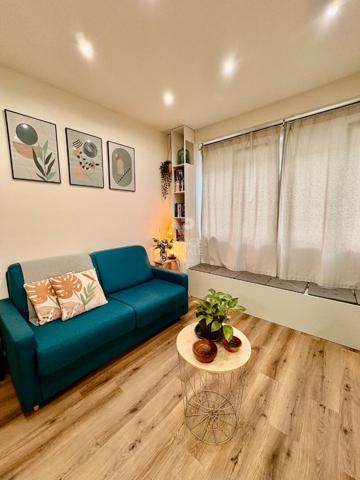 MONTREUIL SUD - CROIX DE CHAVAUX - STUDIO ENTIEREMENT RENOVE €149 000 ** - Référence 6706-NG