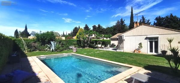 Maison à vendre à Saint-Martin-de-Crau dans les Bouches-du-Rhône (13310), ref : 075/168   
LES BEAUX DE LA CRAU