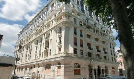 03200 VICHY --STUDIO- F1 BIS MEUBLÉ QUARTIER OPERA