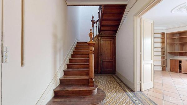 Maison en pierre de caractère, au cœur de la ville