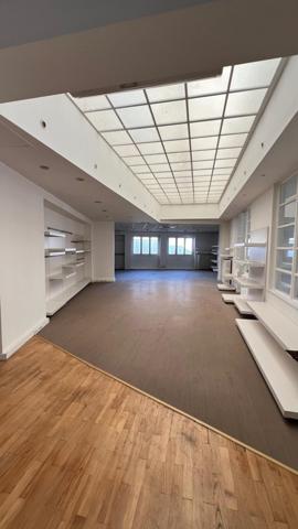 Bureaux 420m2 à vendre lumineux et traversant
