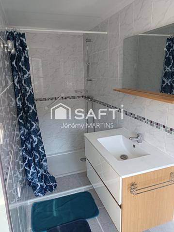 Maison située sur les hauteurs