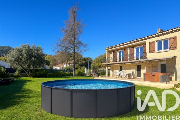 Maison à vendre 7 pièces 150 m² Nans-les-Pins