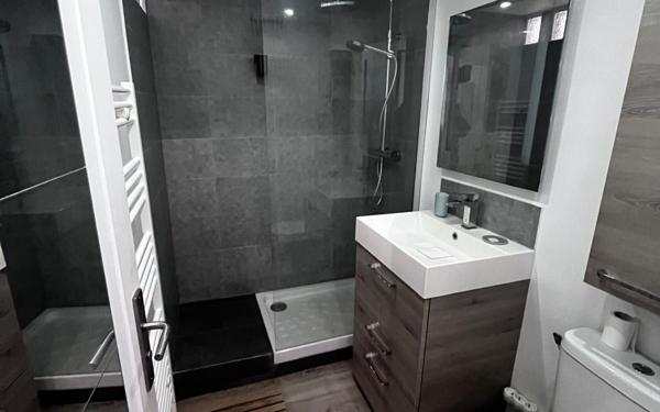 Appartement à louer    2 pièces • 40,41 m2 Paris 10