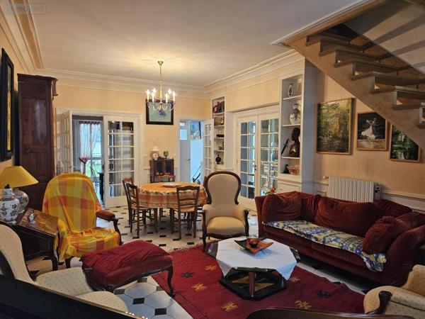 Maison à vendre à La Chartre-sur-le-Loir dans la Sarthe (72340), ref : 129925