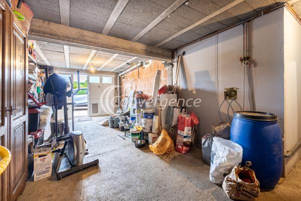 Maison
                                                                                                                                                                                                                                                                                                                        6 pièce(s)                                                                                                                                                                                                          4 chambre(s)                                                                                                                                                                                                          117  m²