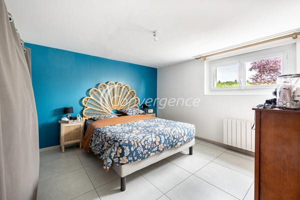 Maison
                                                                                                                                                                                                                                                                                                                        6 pièce(s)                                                                                                                                                                                                          4 chambre(s)                                                                                                                                                                                                          117  m²