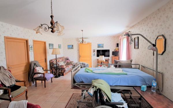 Maison à vendre    4 pièces •  Creysse