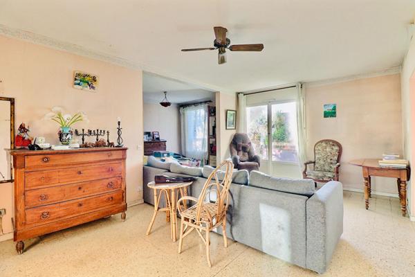 FOURRAGERE - 13012 - Appartement T5 - Balcon - Jardin - parking et cave