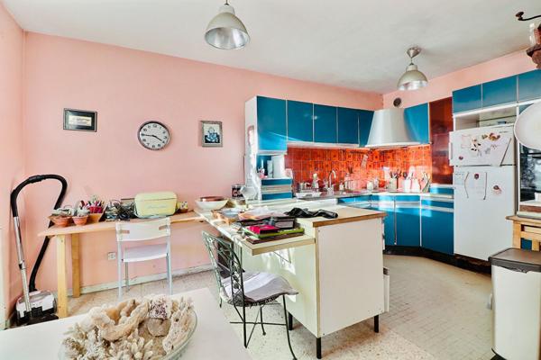 FOURRAGERE - 13012 - Appartement T5 - Balcon - Jardin - parking et cave