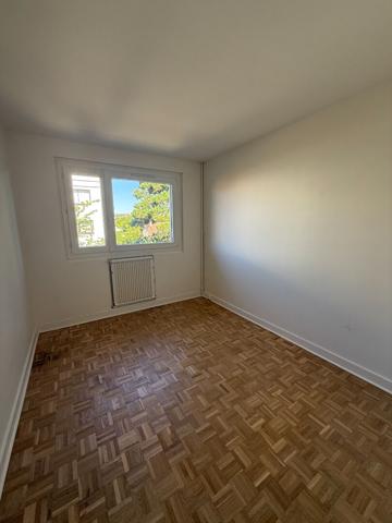 Appartement L Hay Les Roses 3 pièces 58.30 m2