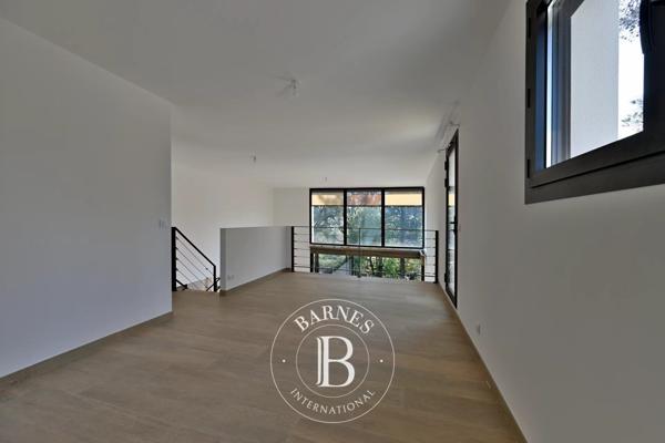 Saint-Gély-du-Fesc, Maison 3 Chambres -  220 m² à vendre