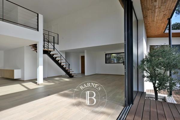 Saint-Gély-du-Fesc, Maison 3 Chambres -  220 m² à vendre