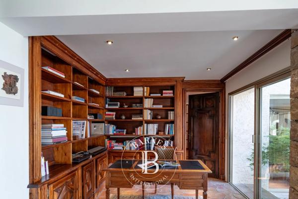 Vence, Villa 8 Chambres -  460 m² à vendre