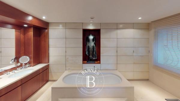 Vence, Villa 8 Chambres -  460 m² à vendre