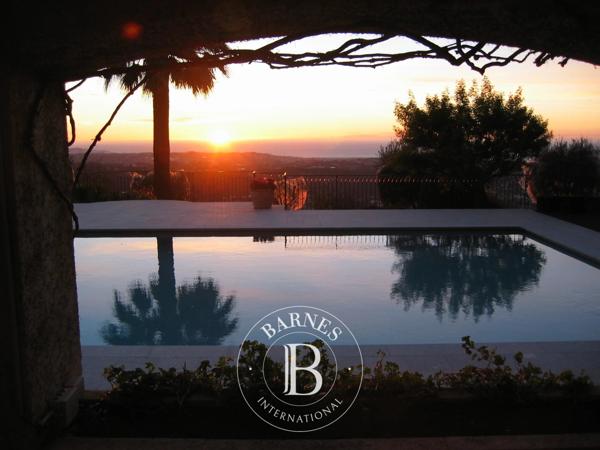 Vence, Villa 8 Chambres -  460 m² à vendre
