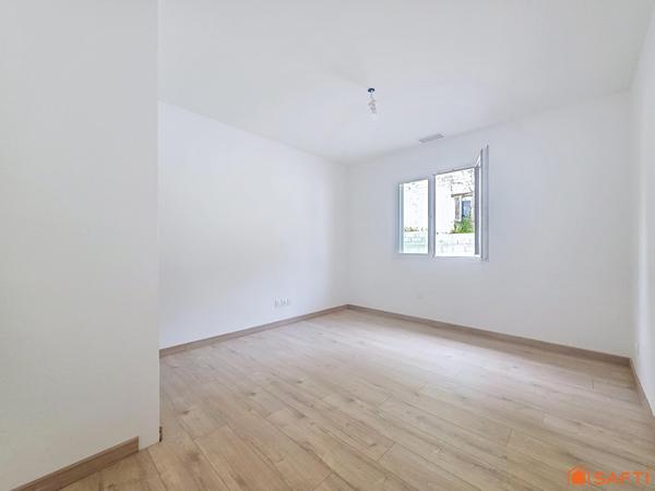 Maison de plain-pied 3 chambres avec garage proche centre ville