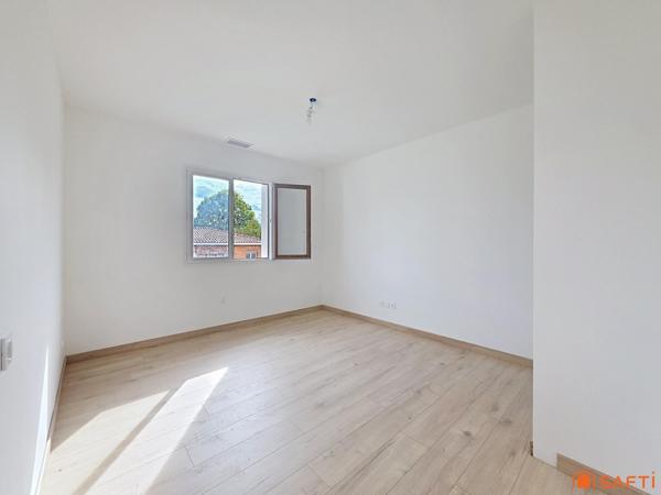 Maison de plain-pied 3 chambres avec garage proche centre ville