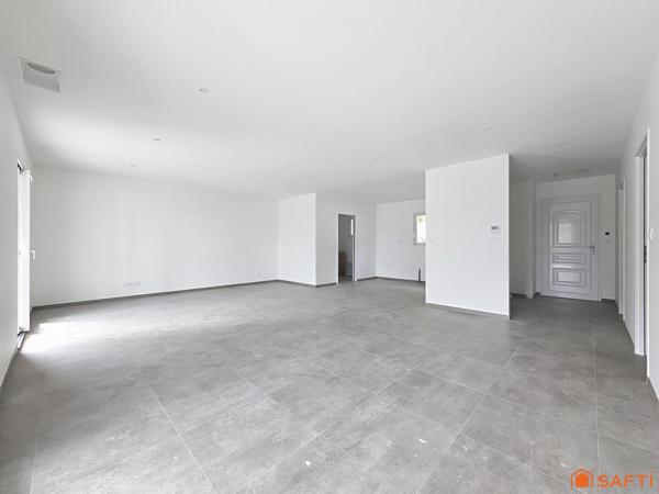 Maison de plain-pied 3 chambres avec garage proche centre ville