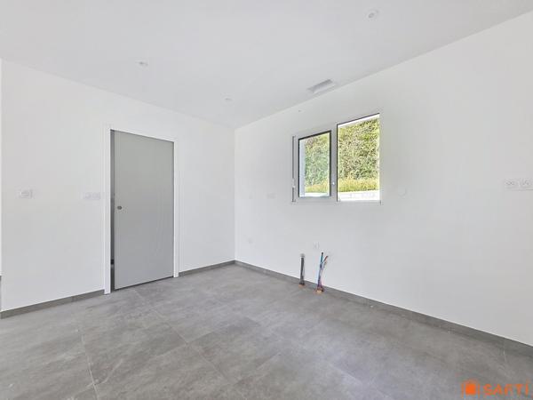 Maison de plain-pied 3 chambres avec garage proche centre ville