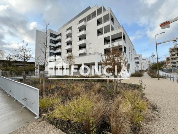 Location Studio 25.5 m² - QUAI ELISABETH DUPEYROU Lormont 33130