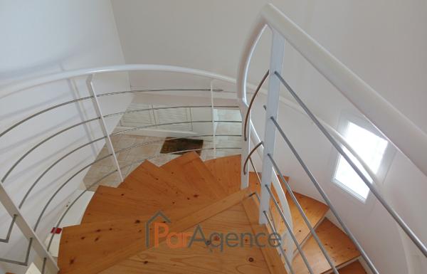 MAISON D'ARCHITECTE 204 M2 AVEC PISCINE