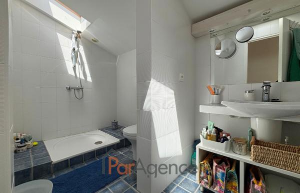 MAISON D'ARCHITECTE 204 M2 AVEC PISCINE