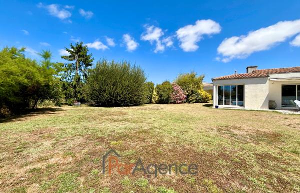 MAISON D'ARCHITECTE 204 M2 AVEC PISCINE
