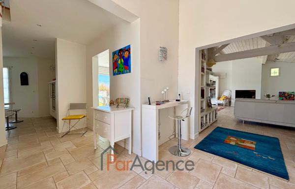 MAISON D'ARCHITECTE 204 M2 AVEC PISCINE