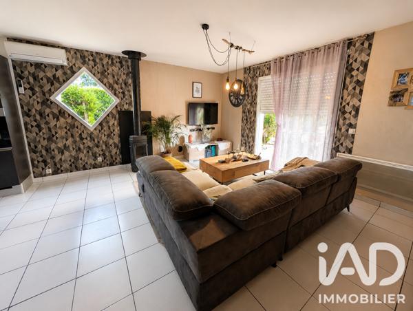 Maison à vendre 5 pièces 86 m² Saint-Seurin-sur-l'Isle