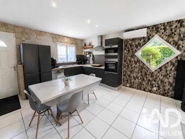 Maison à vendre 5 pièces 86 m² Saint-Seurin-sur-l'Isle